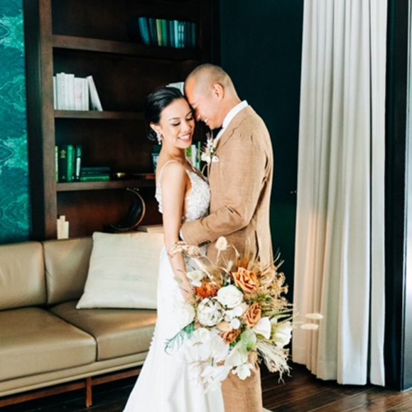 EXCLUSIVE Wedding Dress from Essence of Australia - Picture 5 of 5